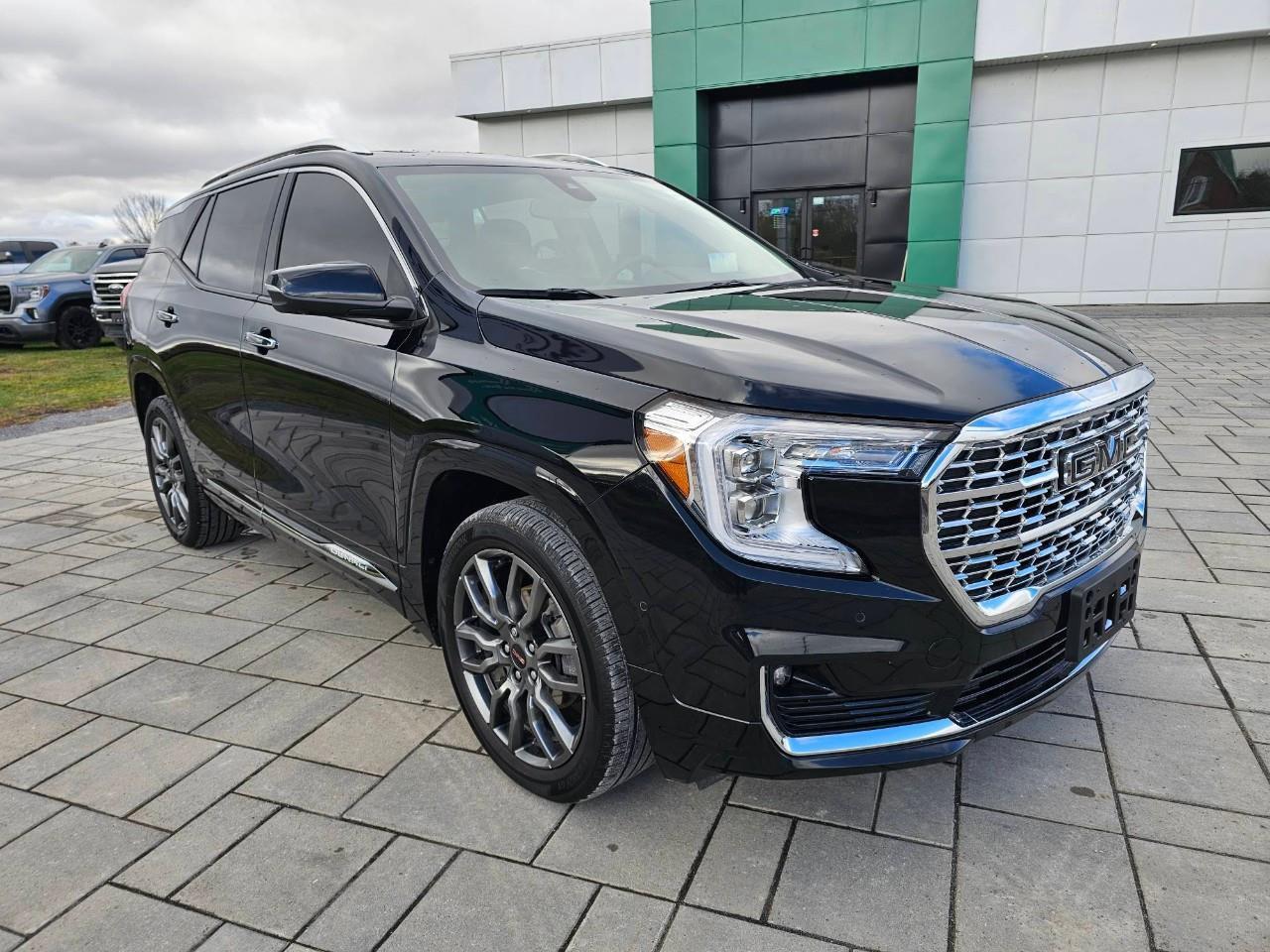 2024 GMC Terrain Denali 4dr All-Wheel Drive Photo