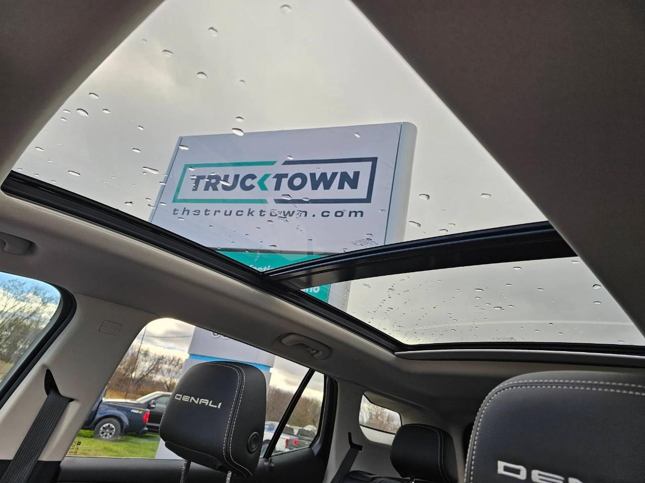 2024 GMC Terrain Denali 4dr All-Wheel Drive Photo