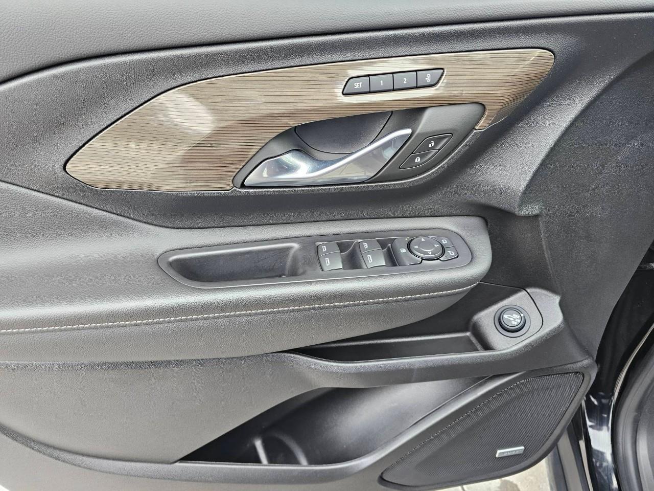 2024 GMC Terrain Denali 4dr All-Wheel Drive Photo