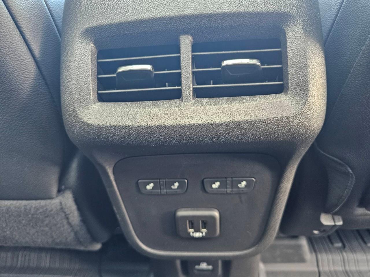 2024 GMC Terrain Denali 4dr All-Wheel Drive Photo