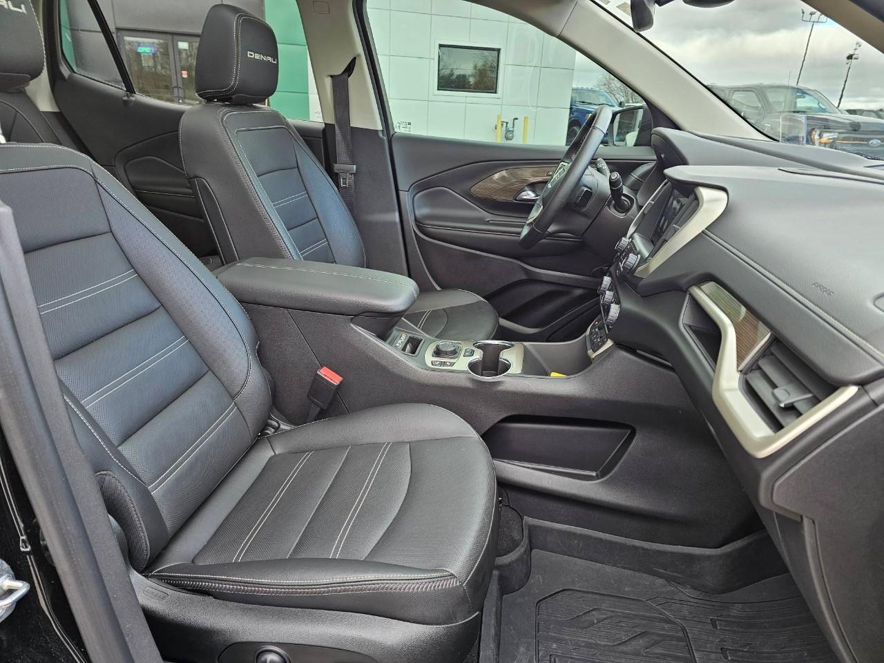 2024 GMC Terrain Denali 4dr All-Wheel Drive Photo