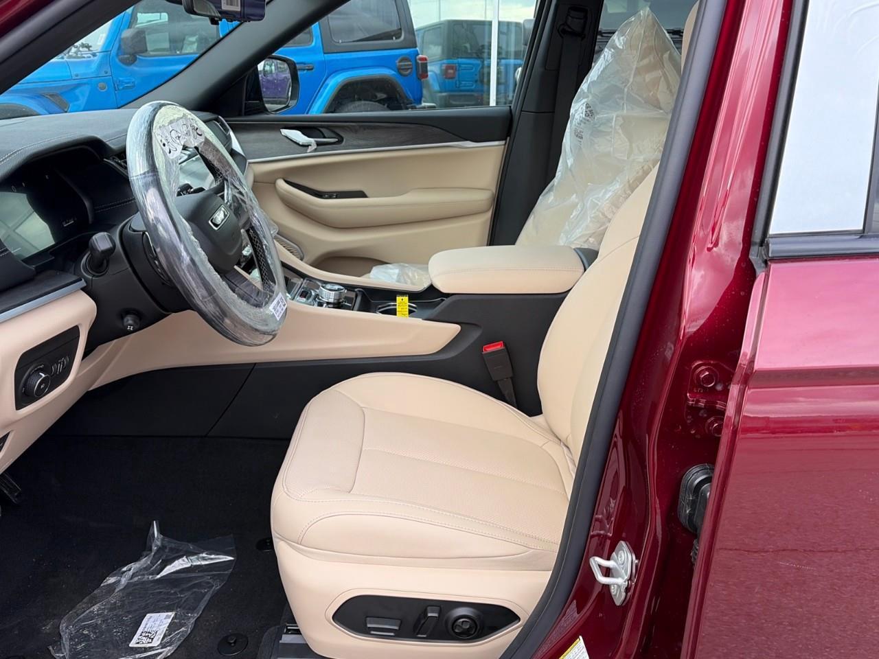 2025 Jeep Grand Cherokee Limited 4dr 4x4 Photo