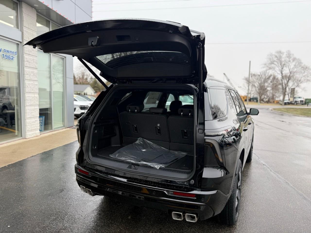 2026 Chevrolet Traverse RS 4dr All-Wheel Drive Photo