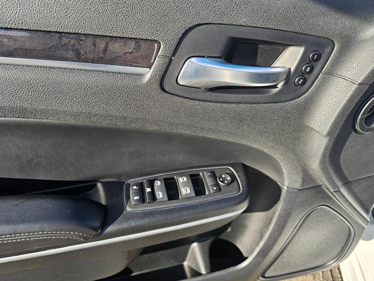 2023 Chrysler 300 Touring-L 4dr All-Wheel Drive Sedan Photo