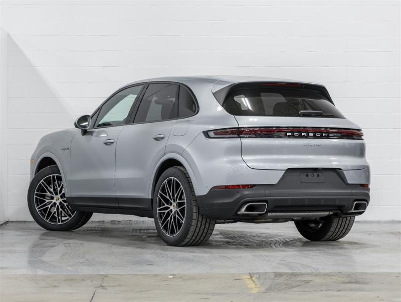 2025 Porsche Cayenne  Photo