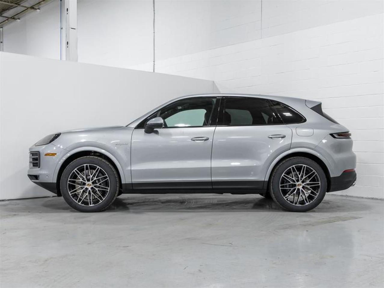 2025 Porsche Cayenne  Photo