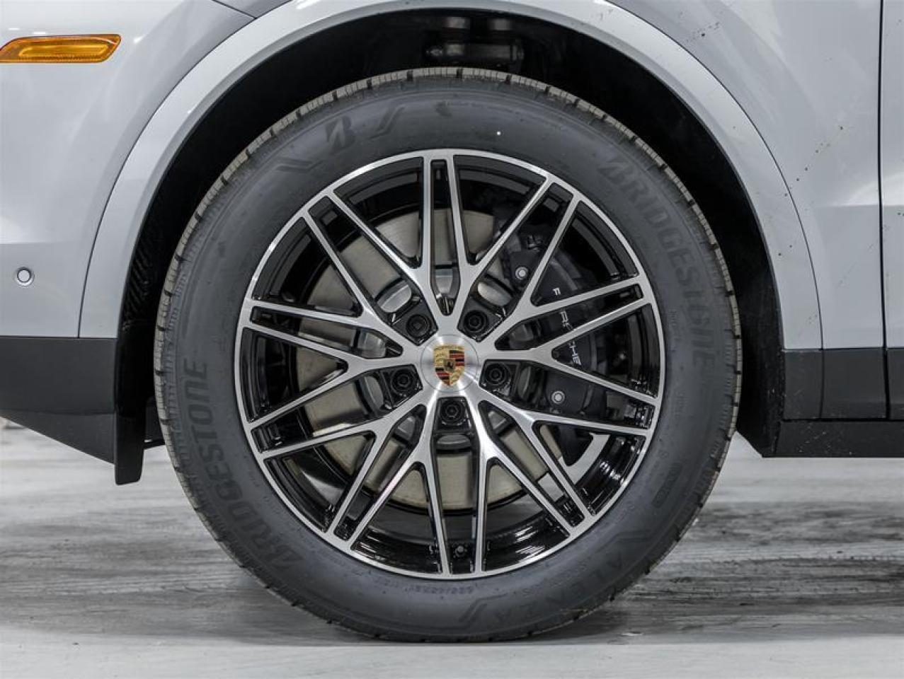 2025 Porsche Cayenne  Photo