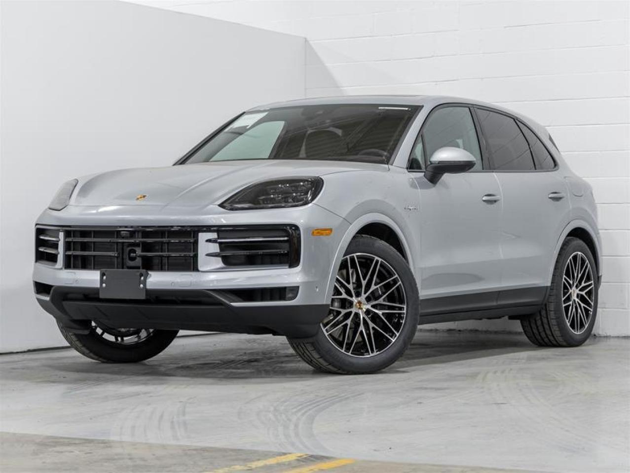2025 Porsche Cayenne  Photo0