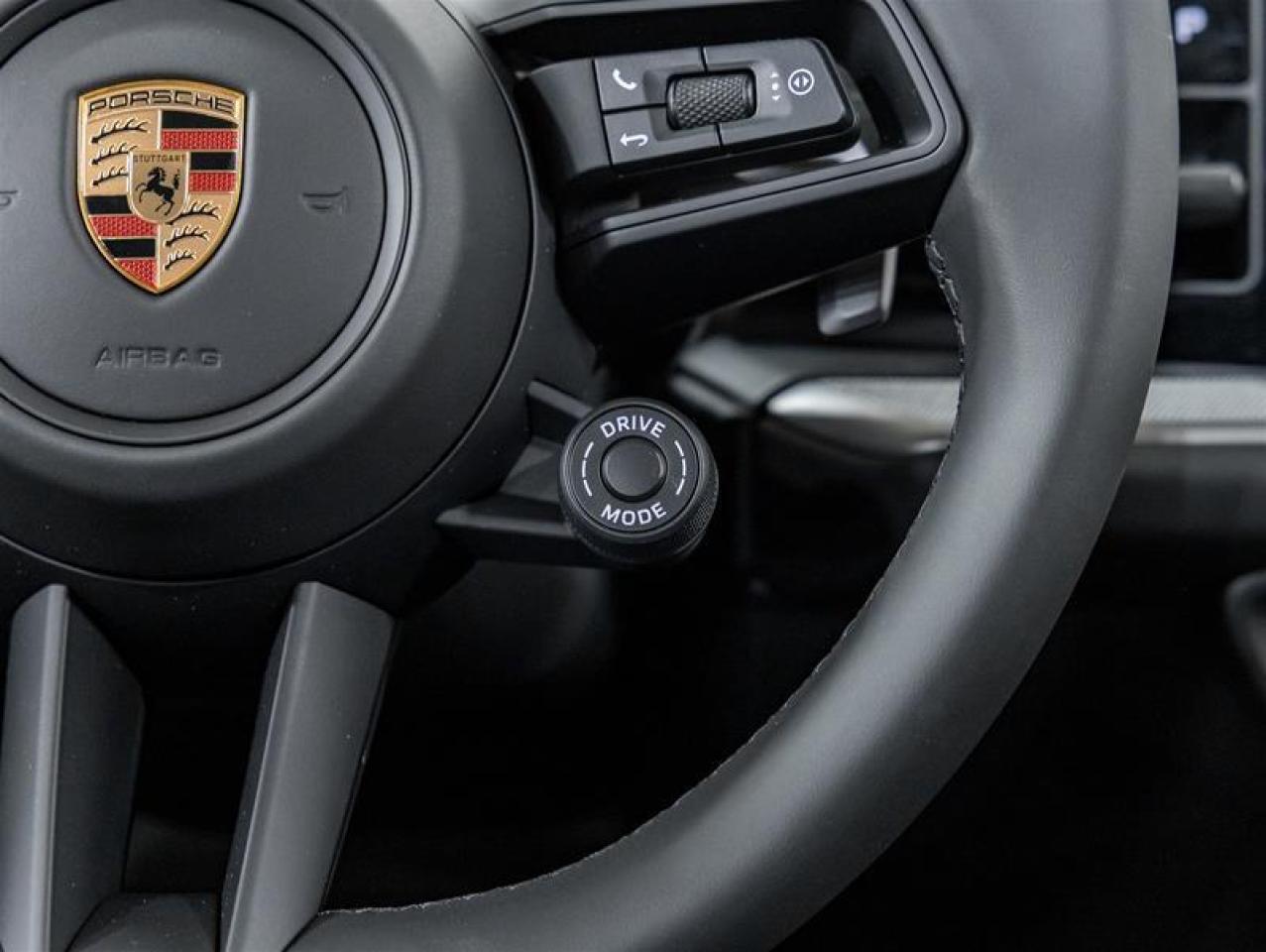 2025 Porsche Cayenne  Photo