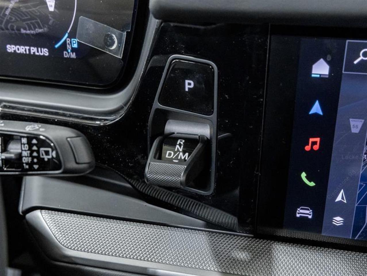 2025 Porsche Cayenne  Photo