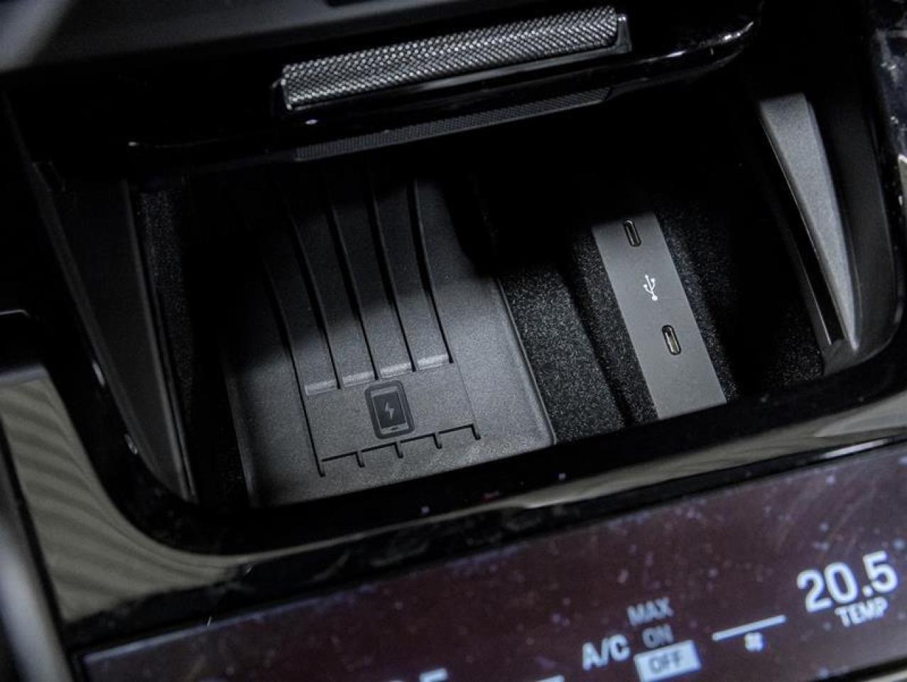 2025 Porsche Cayenne  Photo