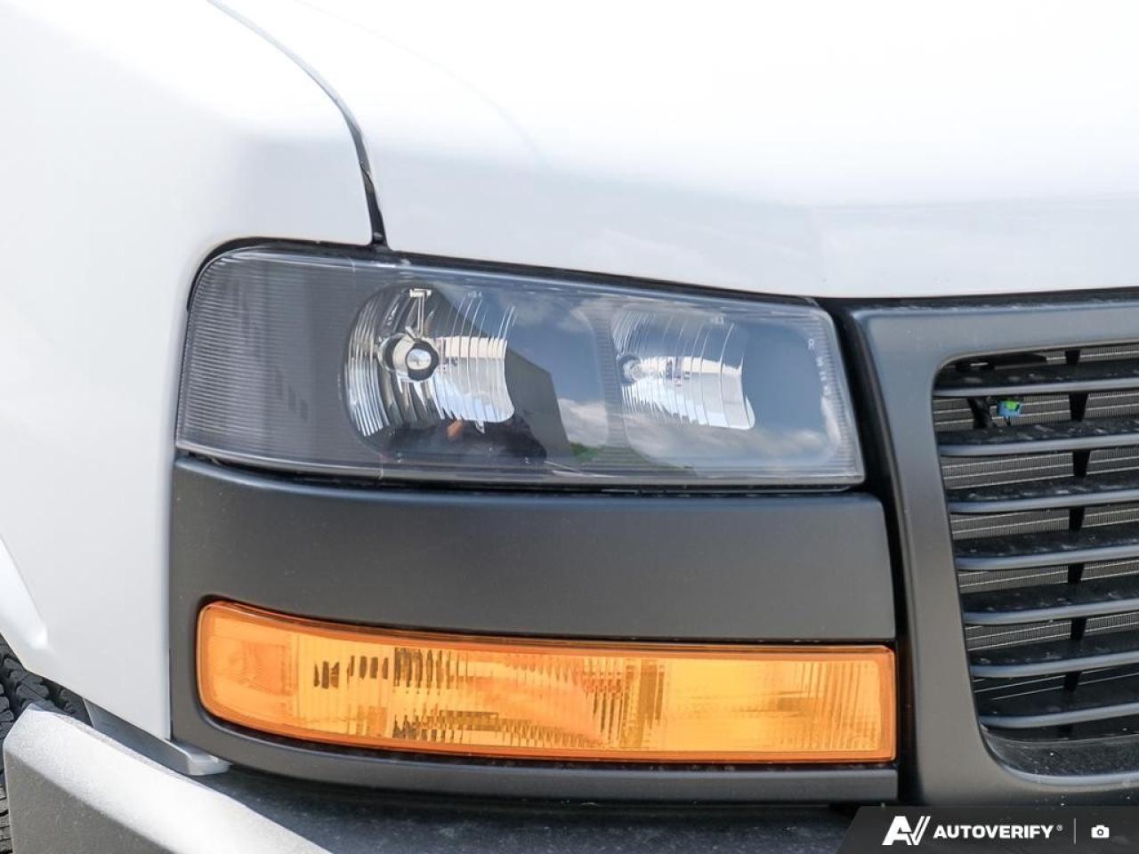 2025 GMC Savana Cargo Van 2500 Regular Wheelbase Rear-Wheel Drive Photo