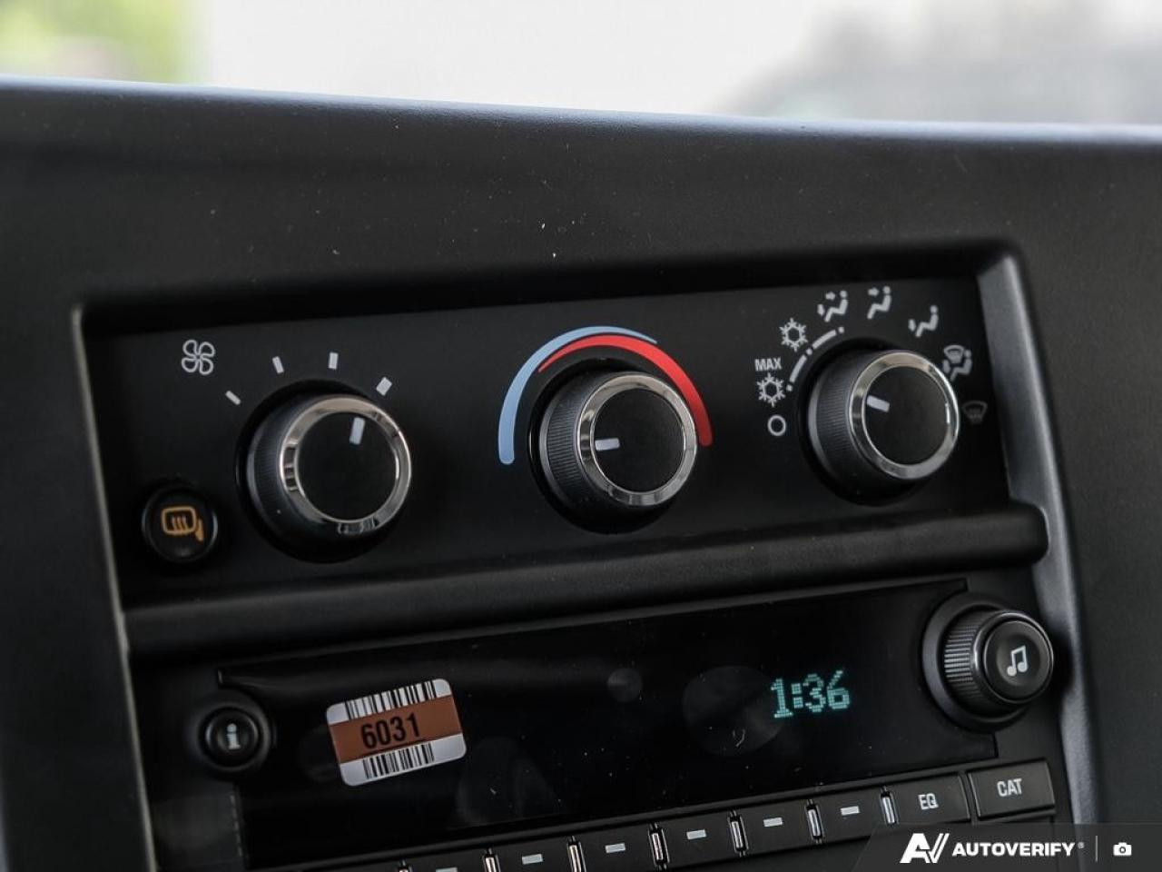 2025 GMC Savana Cargo Van 2500 Regular Wheelbase Rear-Wheel Drive Photo