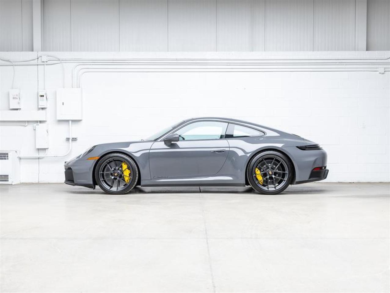 2025 Porsche 911  Photo