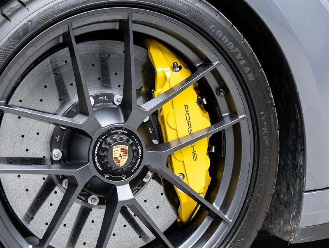 2025 Porsche 911  Photo