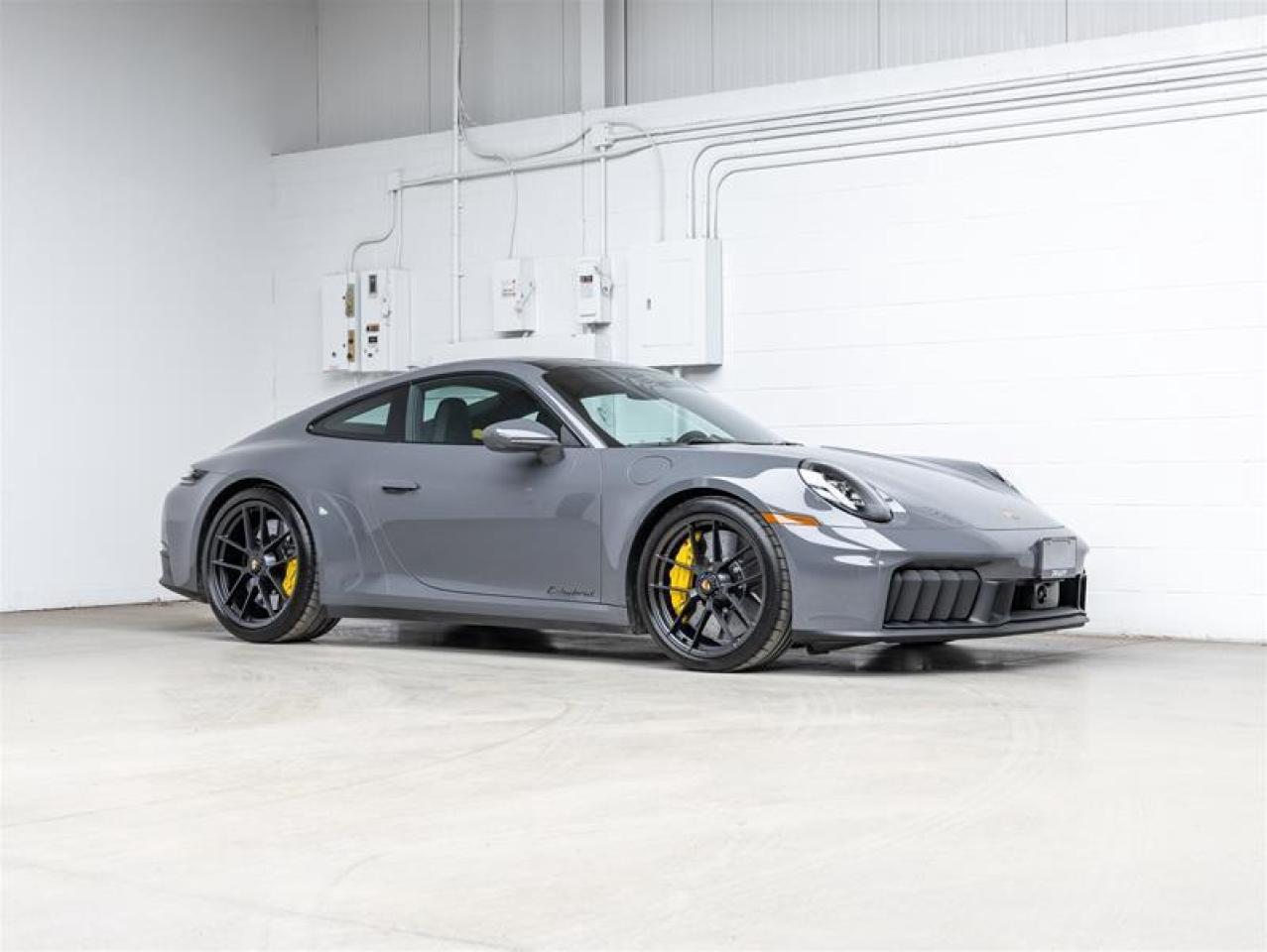 2025 Porsche 911  Photo