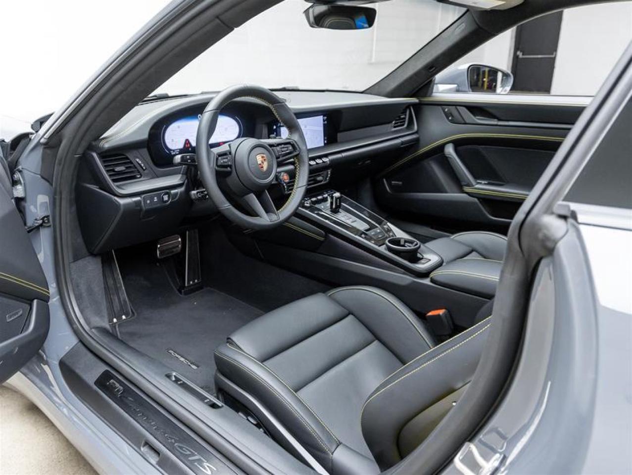 2025 Porsche 911  Photo