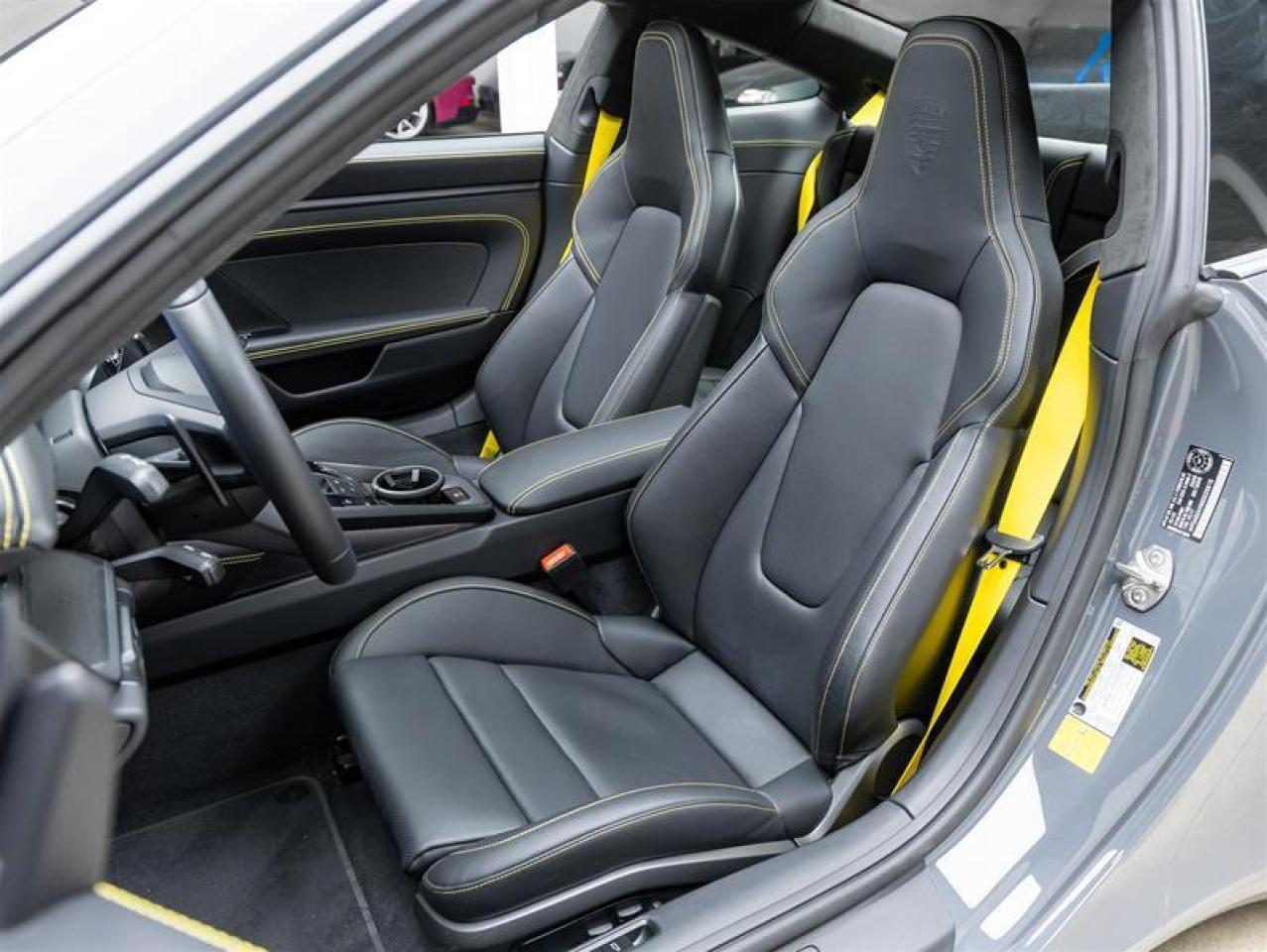 2025 Porsche 911  Photo