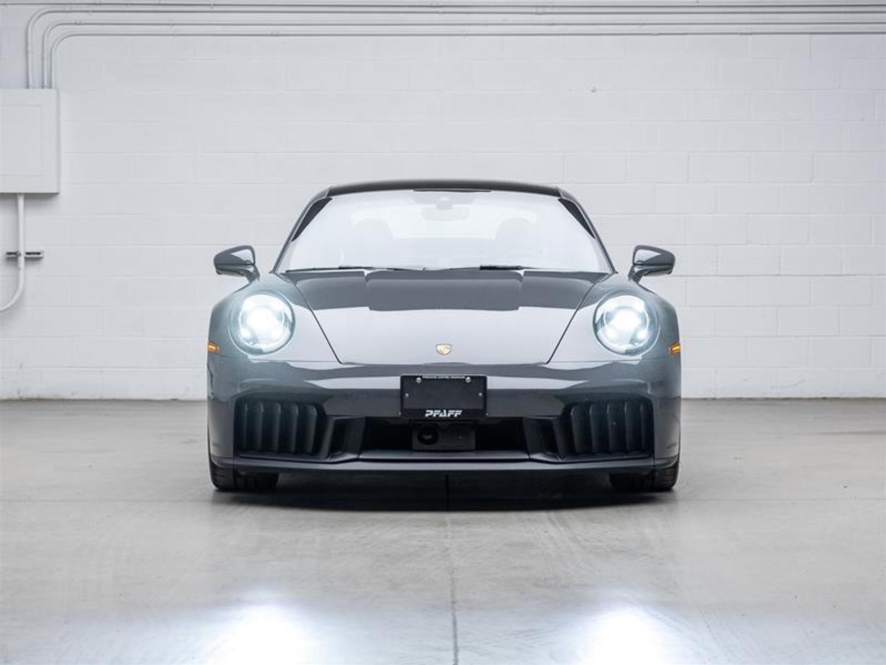 2025 Porsche 911  Photo