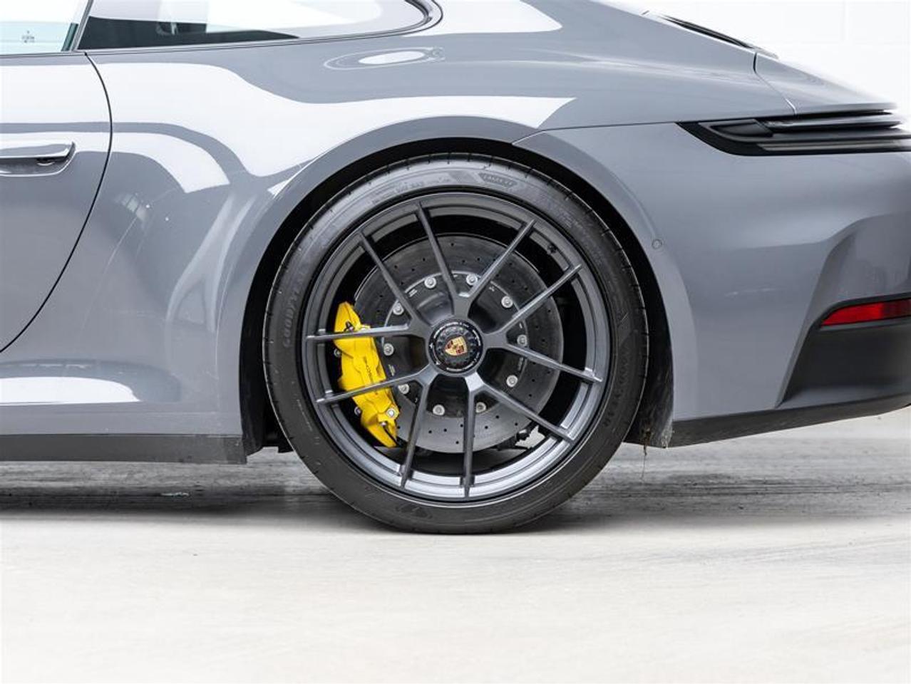 2025 Porsche 911  Photo