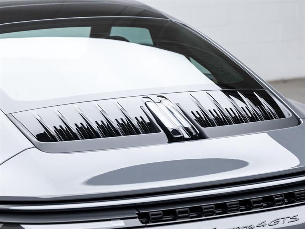 2025 Porsche 911  Photo
