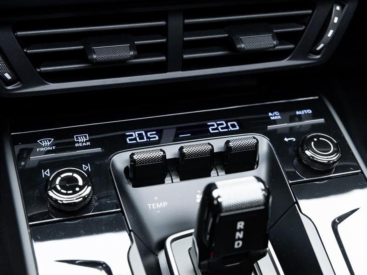 2025 Porsche 911  Photo