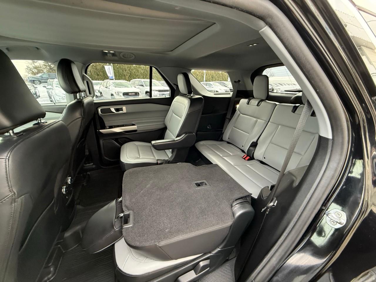 2021 Ford Explorer XLT 4DR 4X4 Photo