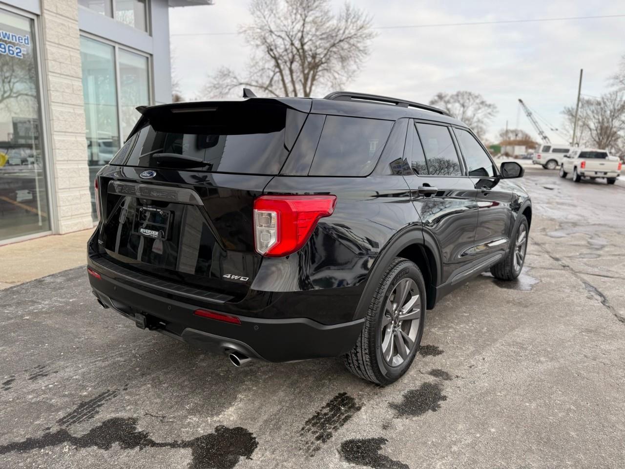 2021 Ford Explorer XLT 4DR 4X4 Photo