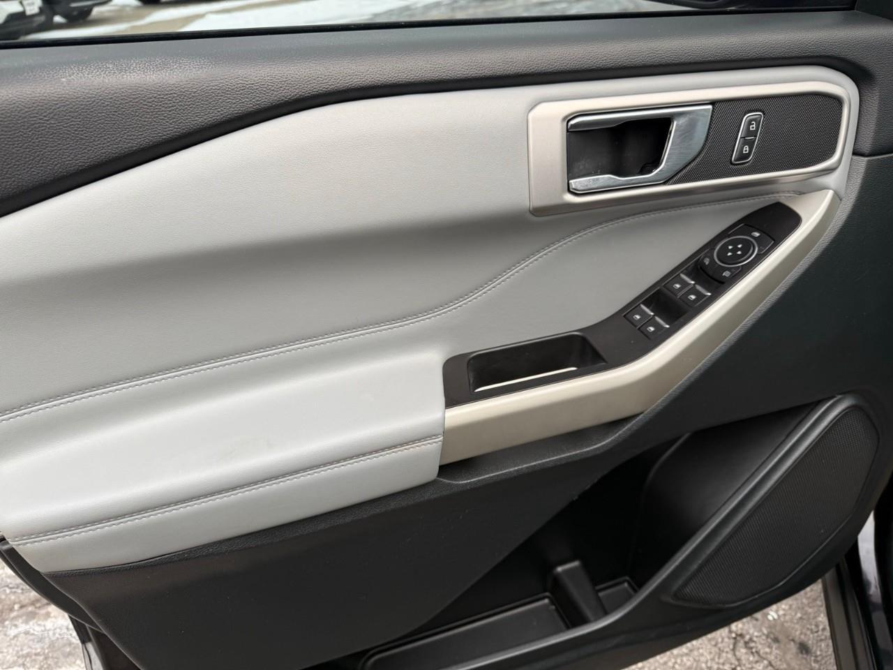 2021 Ford Explorer XLT 4DR 4X4 Photo