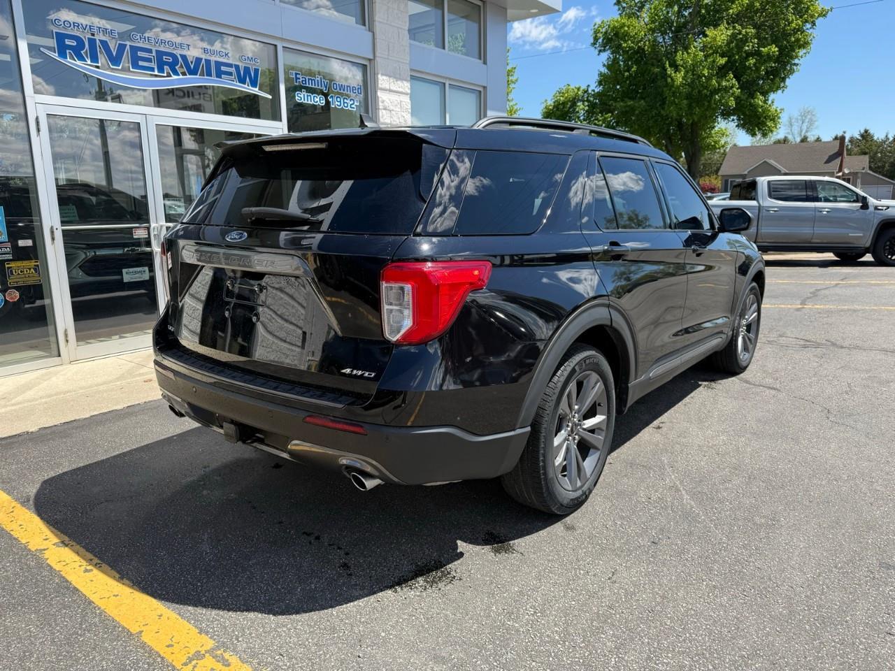 2021 Ford Explorer XLT 4DR 4X4 Photo