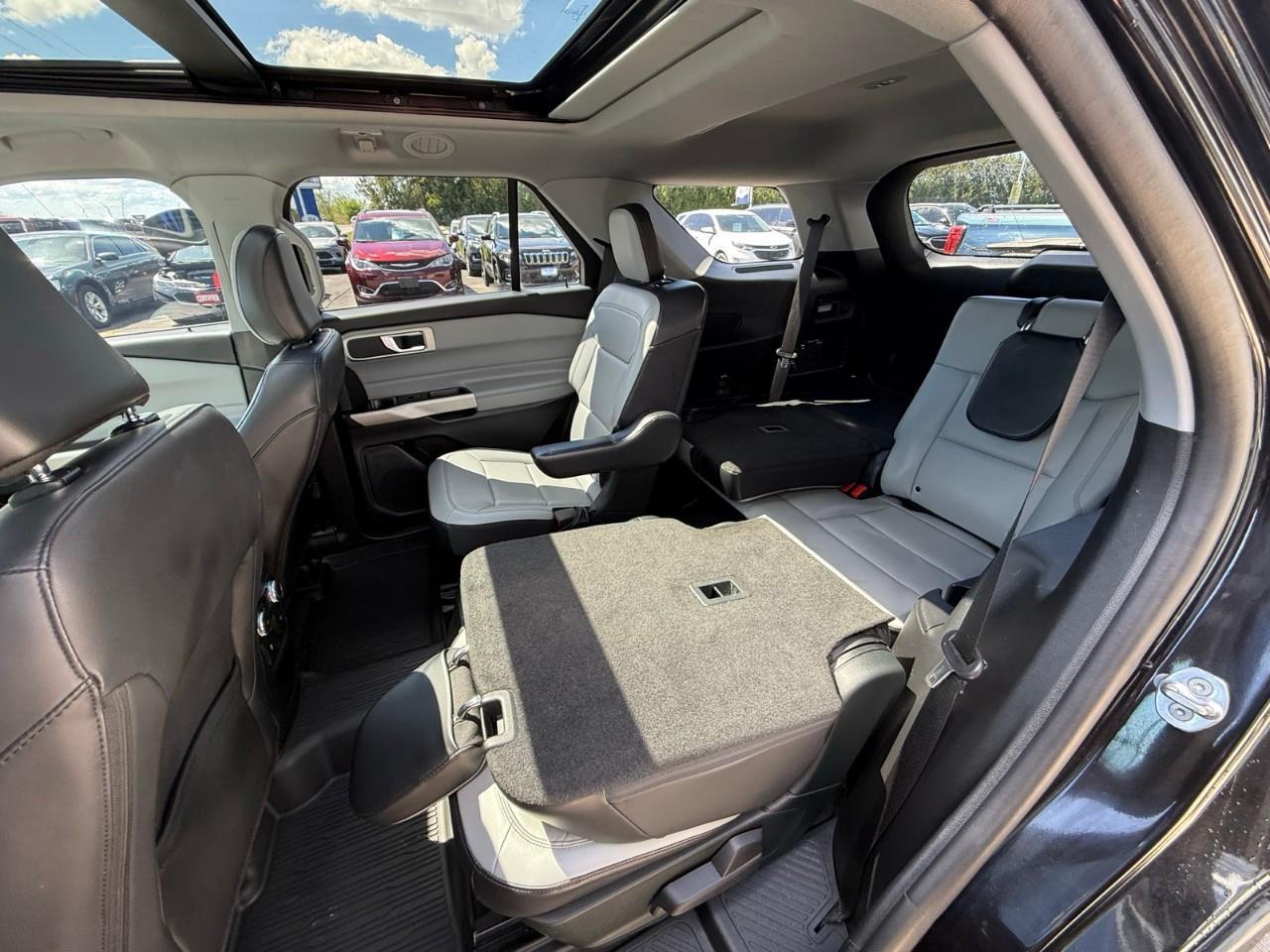 2021 Ford Explorer XLT 4DR 4X4 Photo