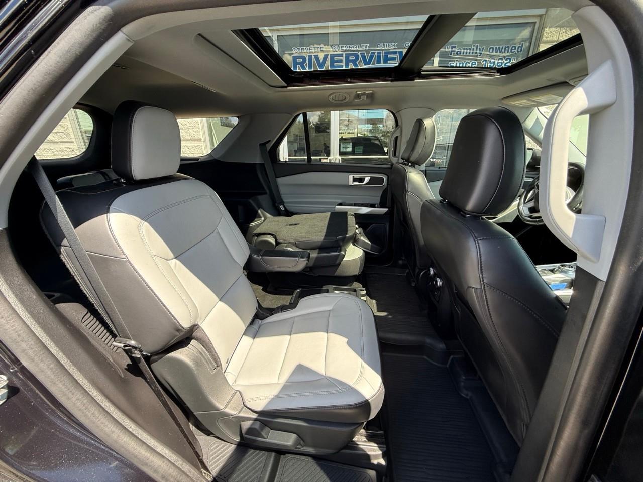 2021 Ford Explorer XLT 4DR 4X4 Photo