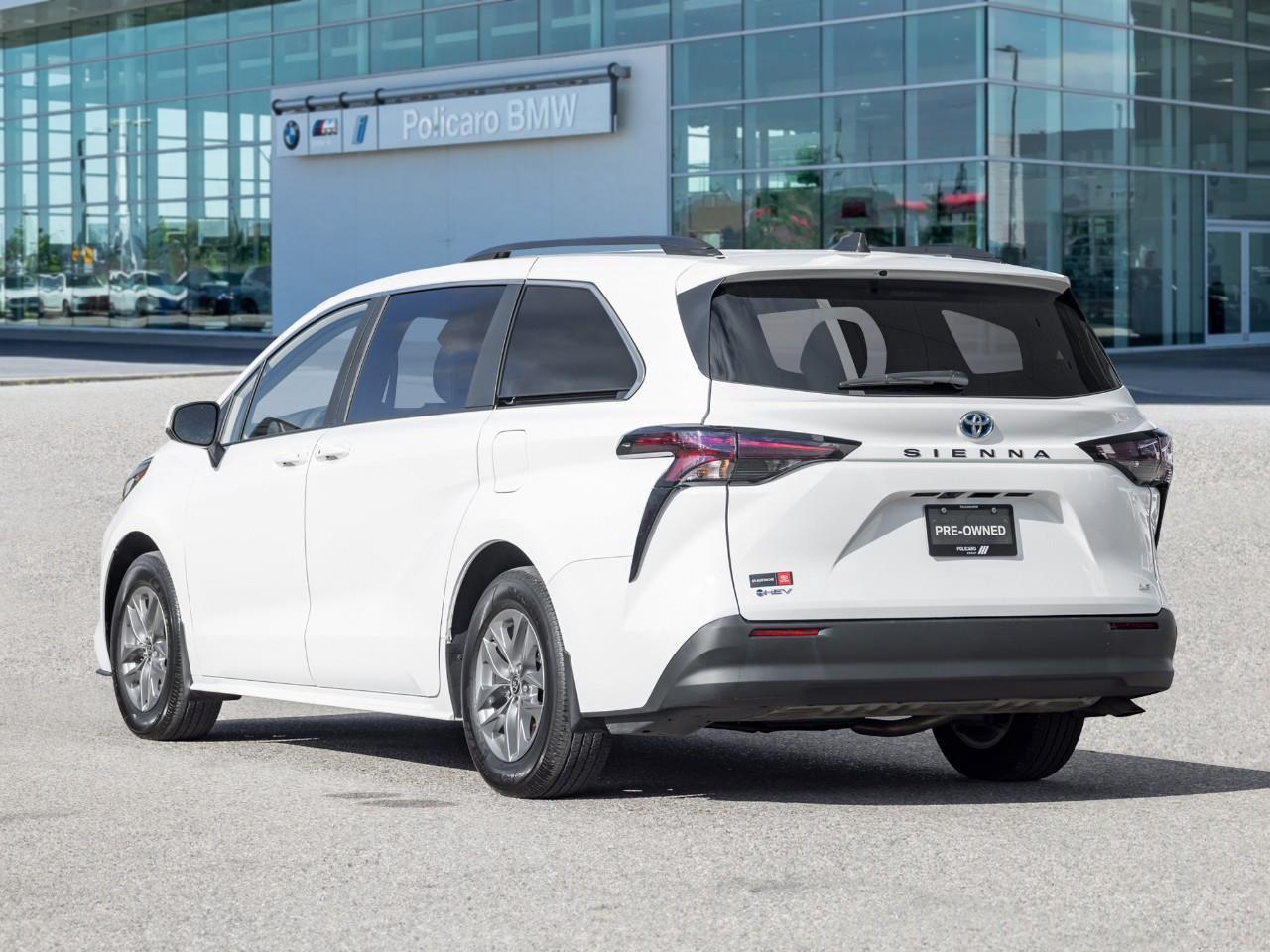 2025 Toyota Sienna  Photo4