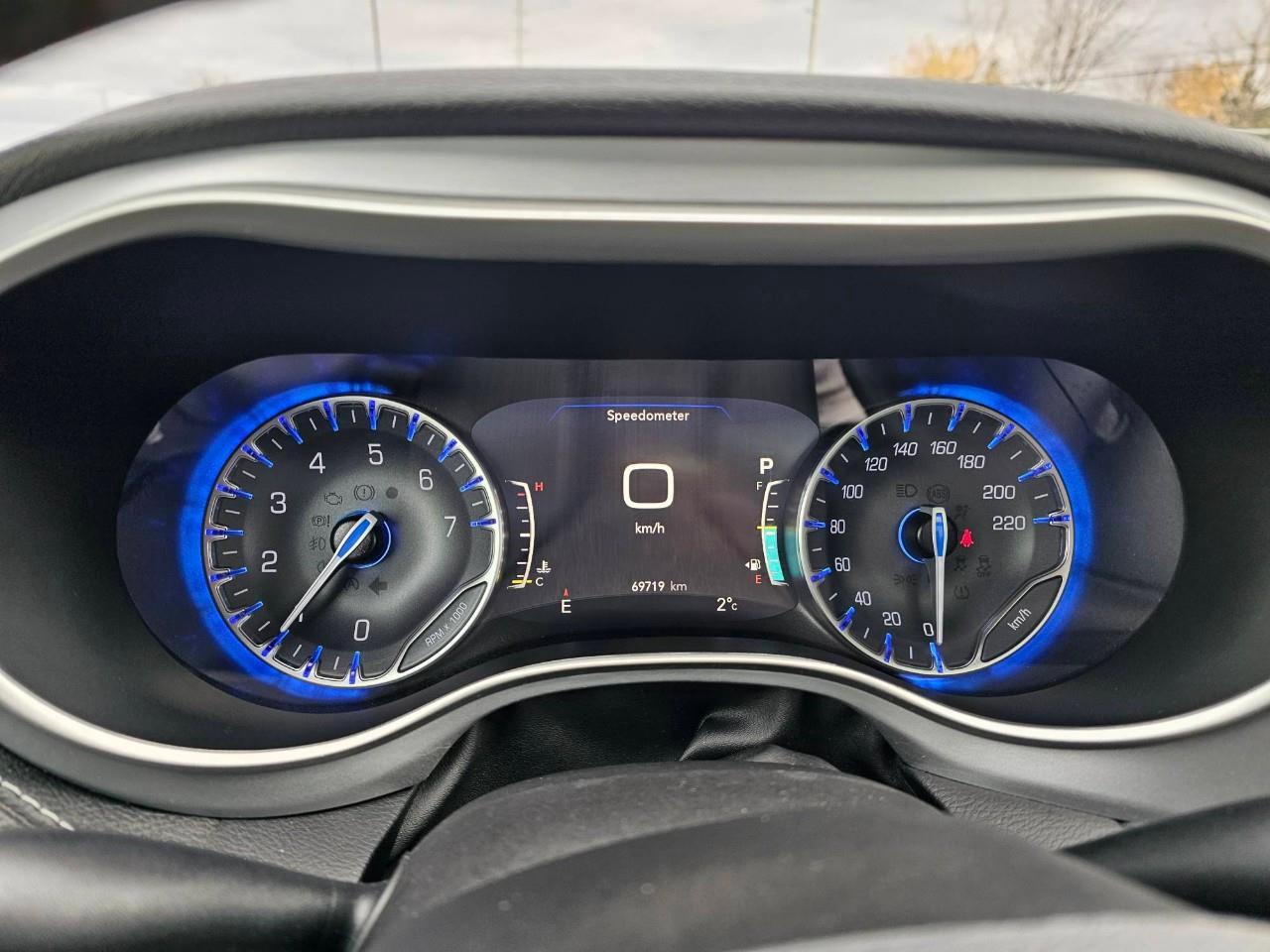 2023 Chrysler Pacifica Touring-L Front-Wheel Drive Passenger Van Photo