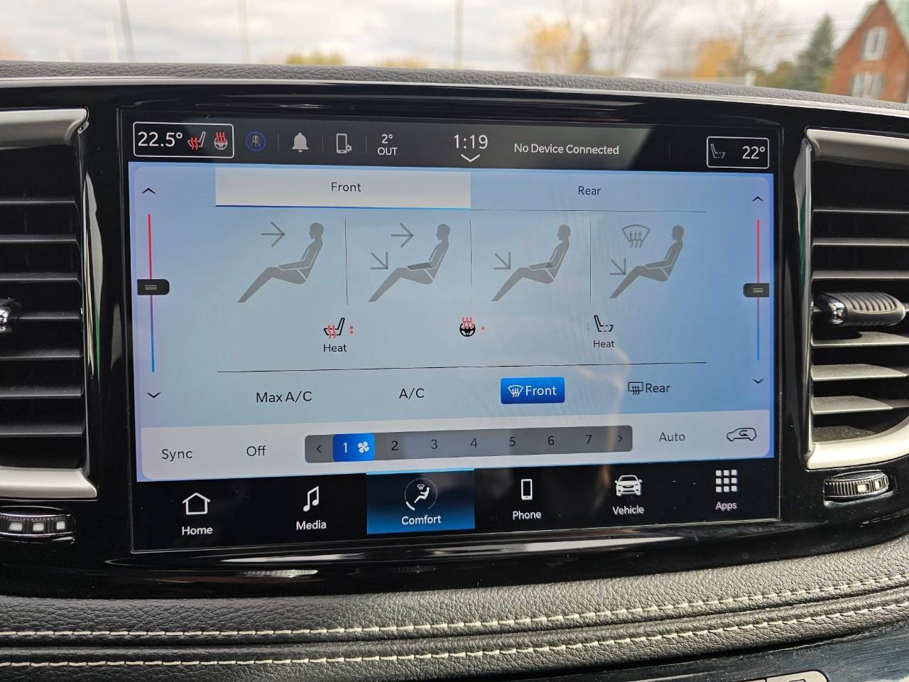 2023 Chrysler Pacifica Touring-L Front-Wheel Drive Passenger Van Photo