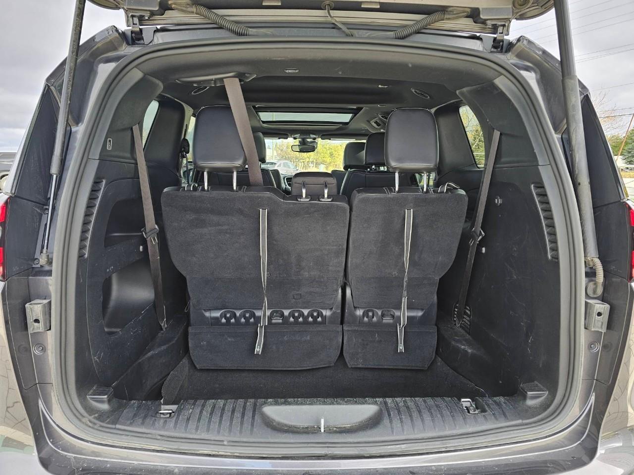 2023 Chrysler Pacifica Touring-L Front-Wheel Drive Passenger Van Photo