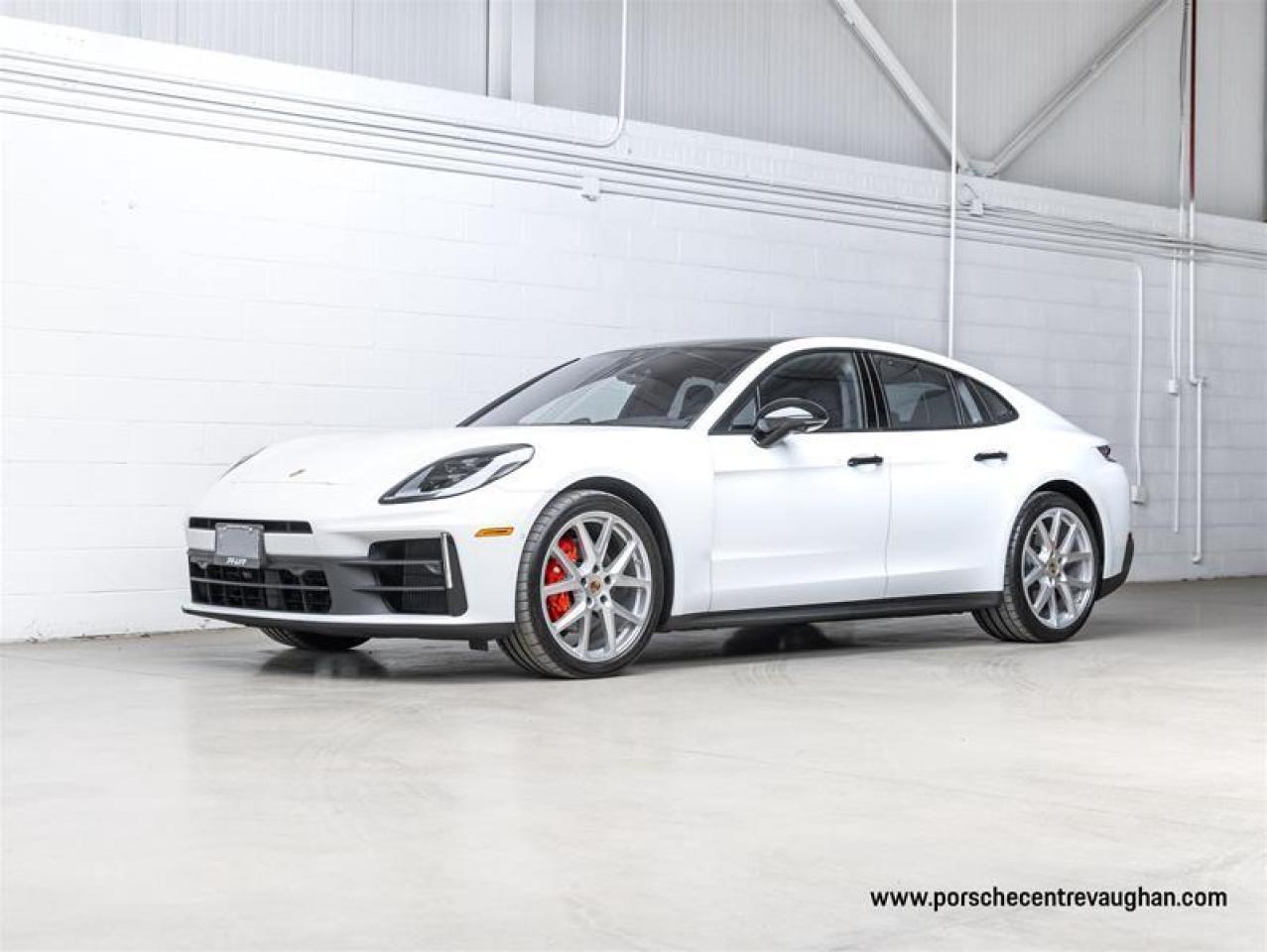 2024 Porsche Panamera  Photo0