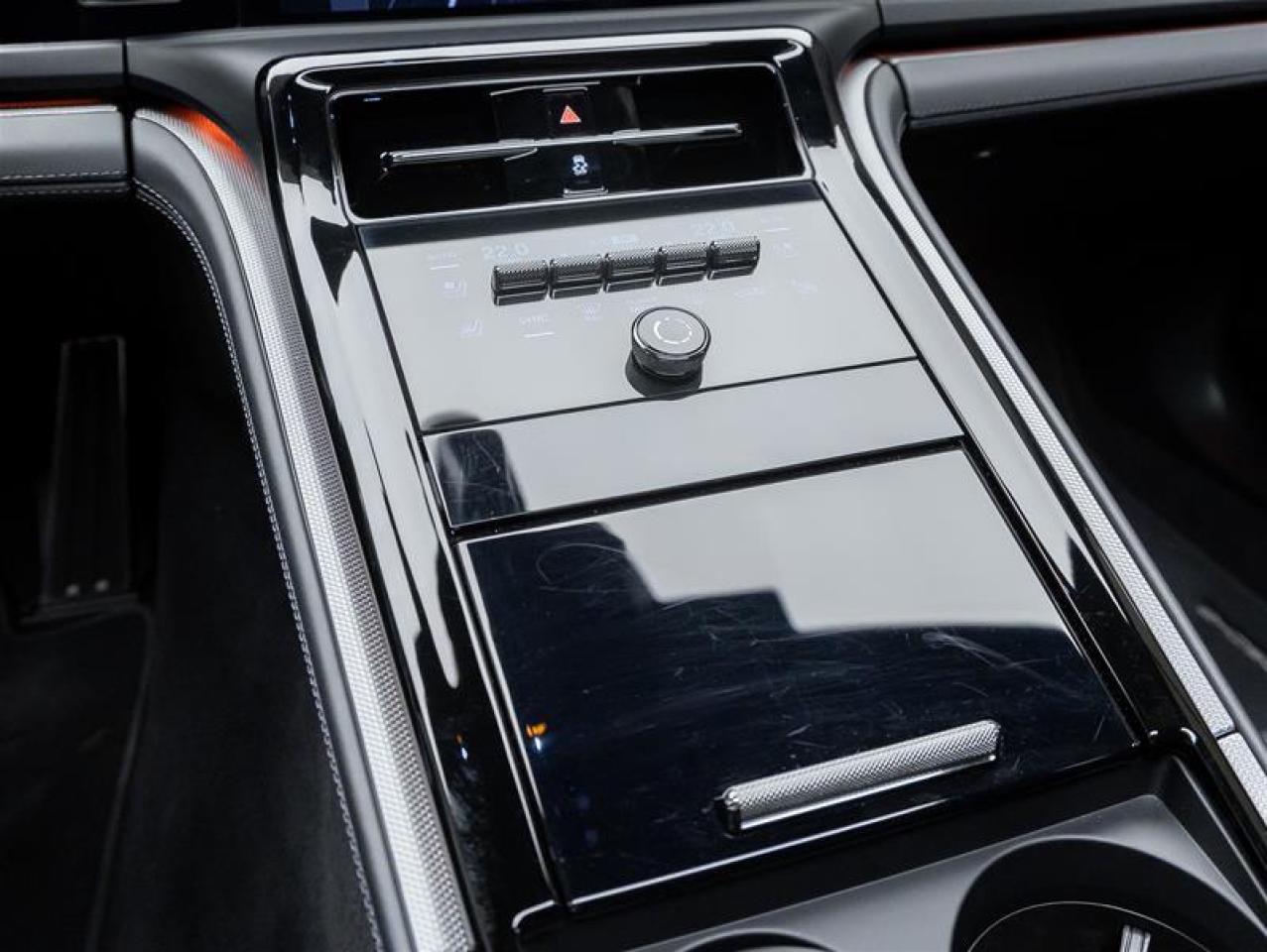 2024 Porsche Panamera  Photo