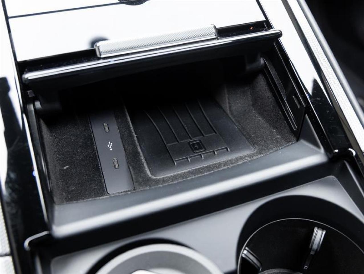 2024 Porsche Panamera  Photo