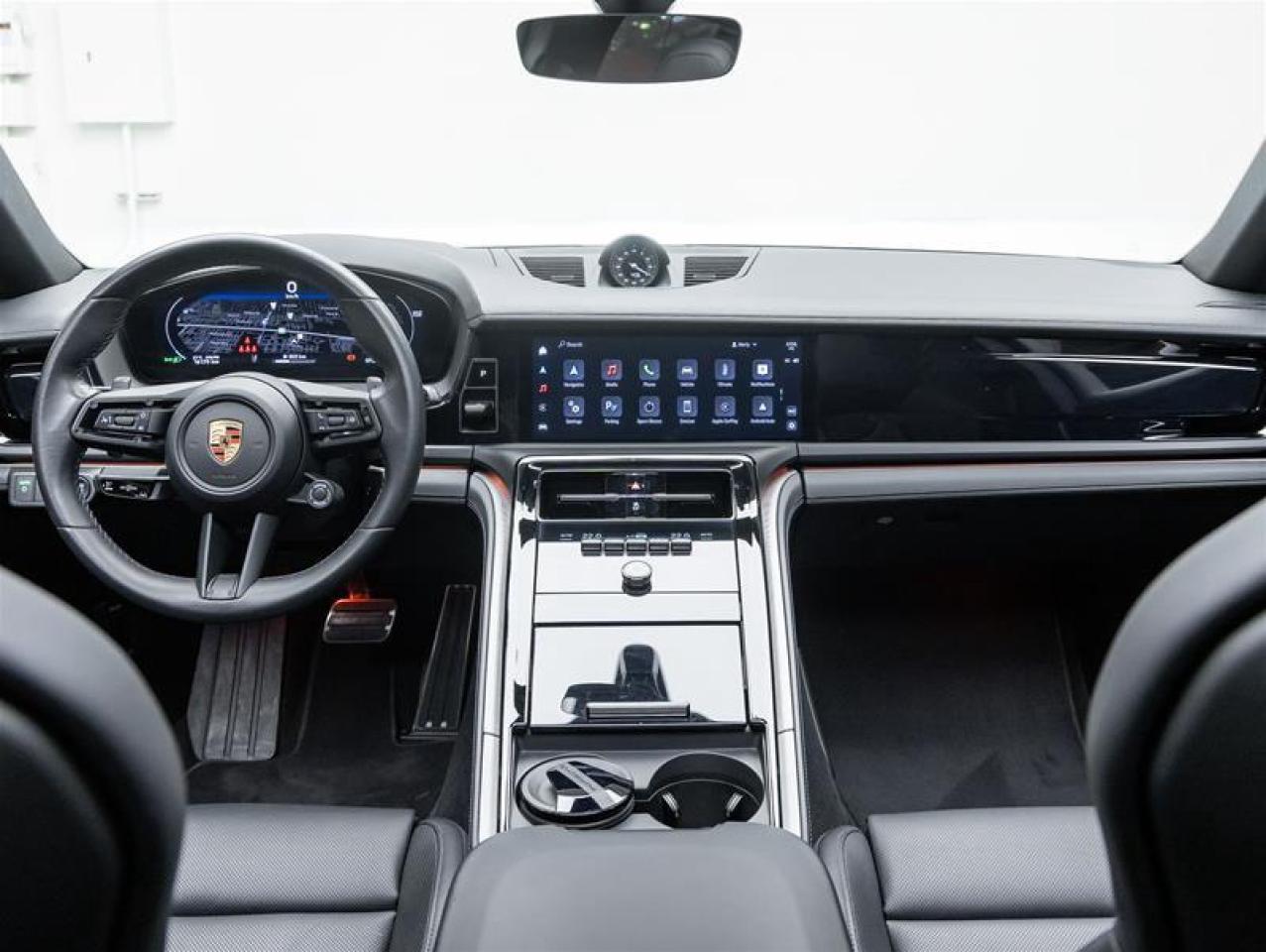 2024 Porsche Panamera  Photo