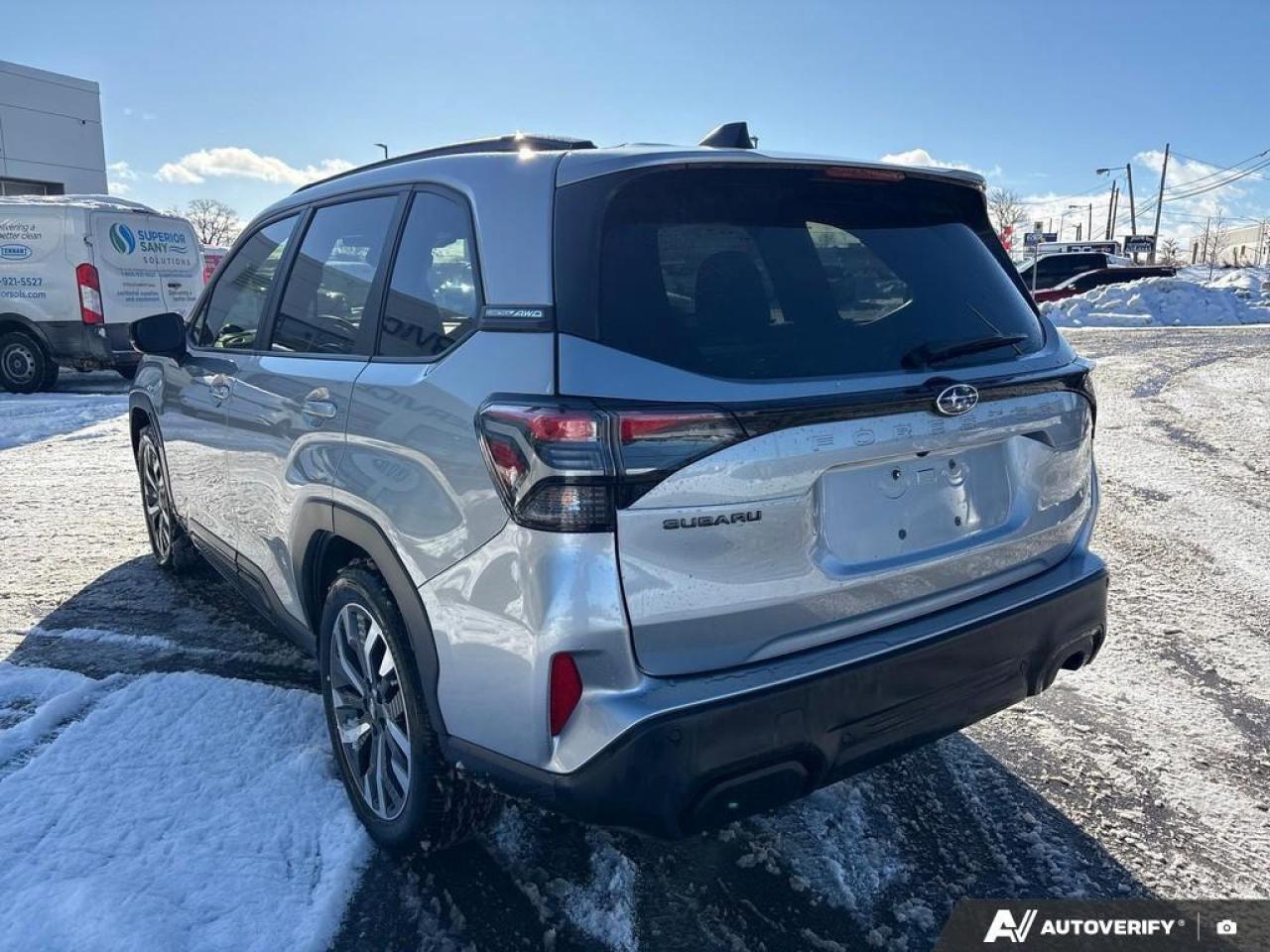 2025 Subaru Forester Premier 4dr All-Wheel Drive Photo4