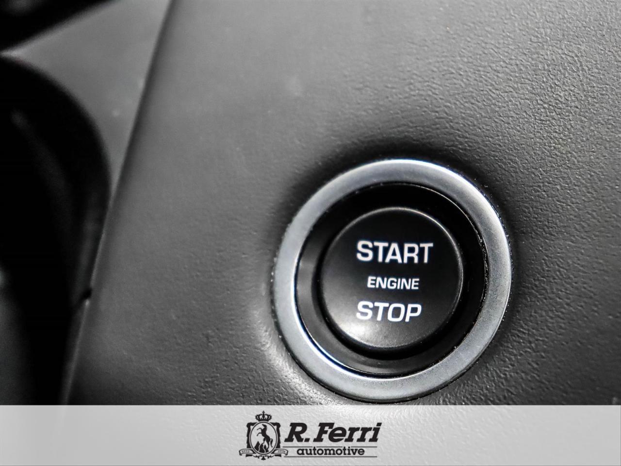 2022 Land Rover Discovery Sport  Photo