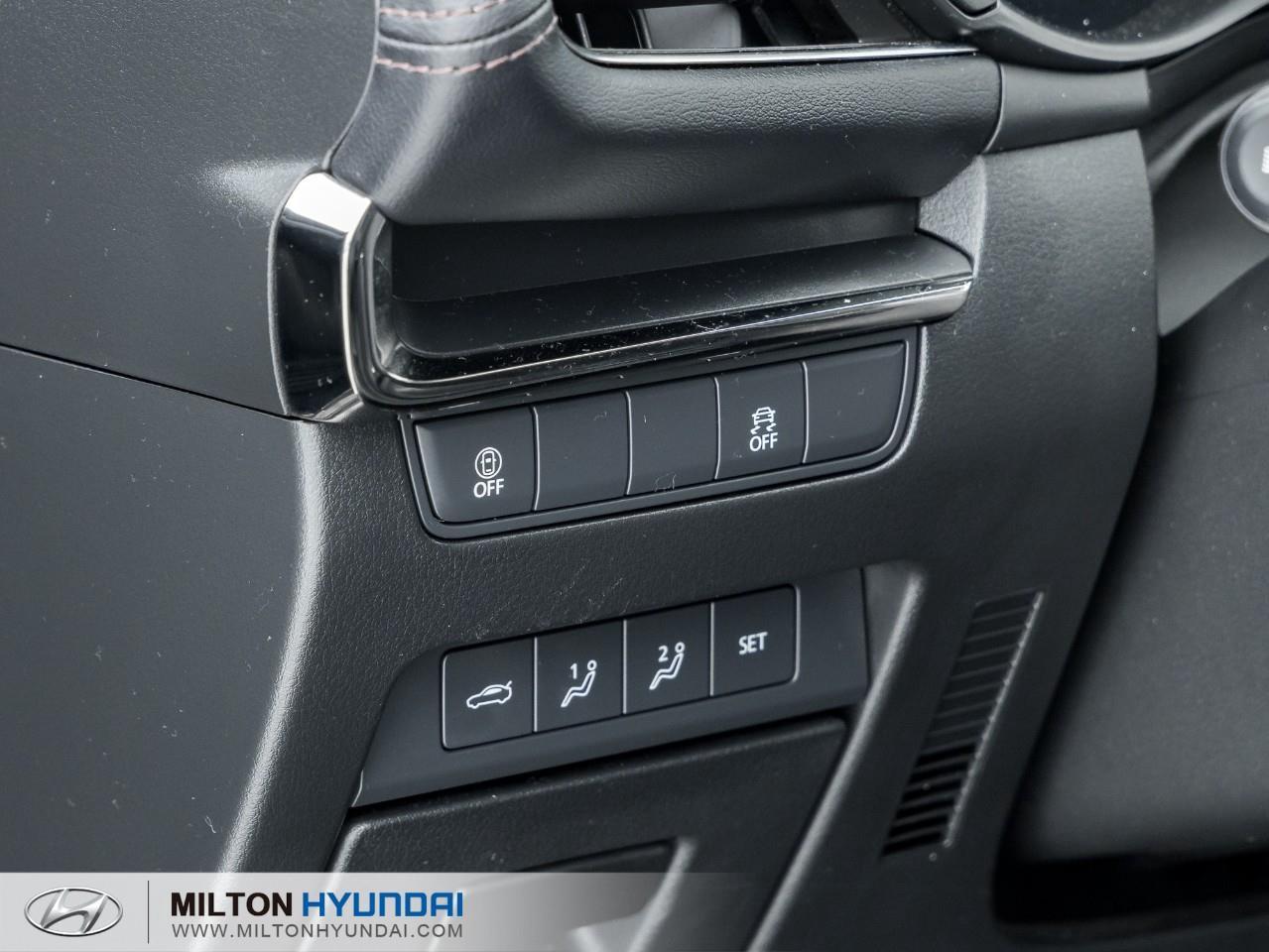 2022 Mazda 3 GS (A6) 4dr Front-Wheel Drive Sedan Photo