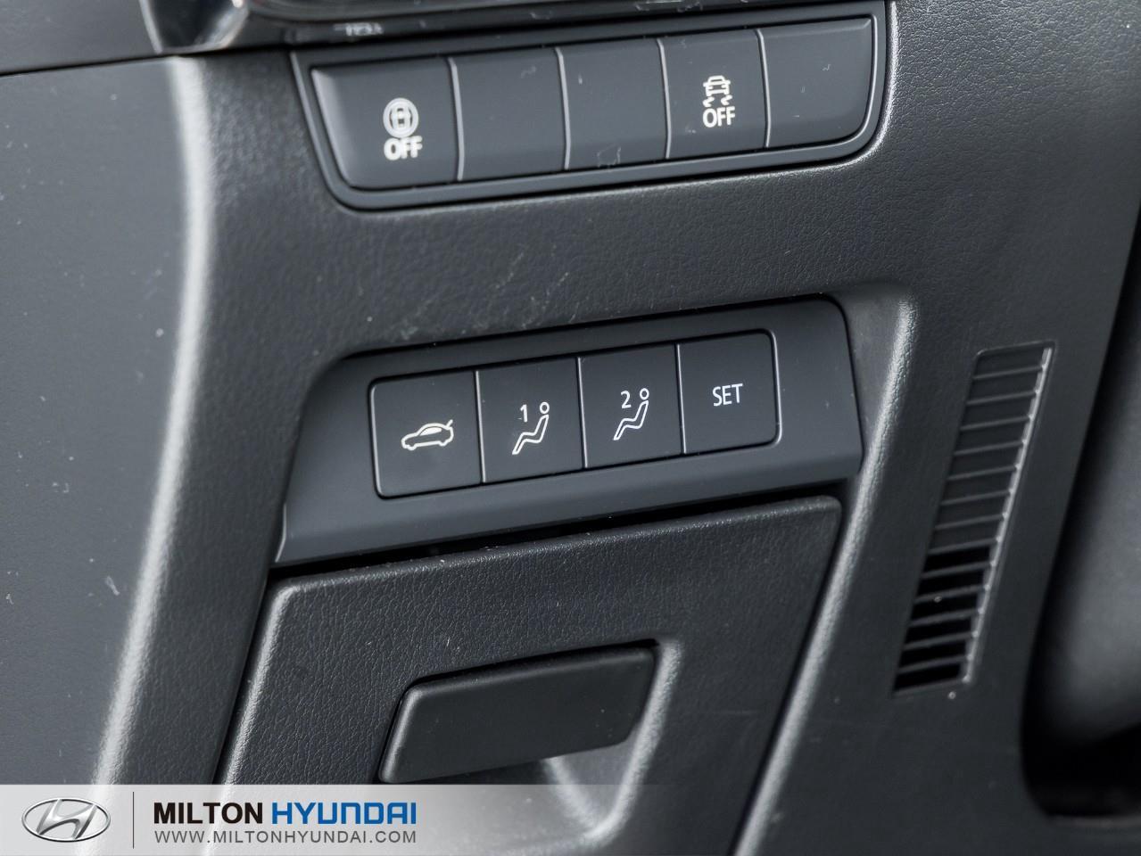 2022 Mazda 3 GS (A6) 4dr Front-Wheel Drive Sedan Photo