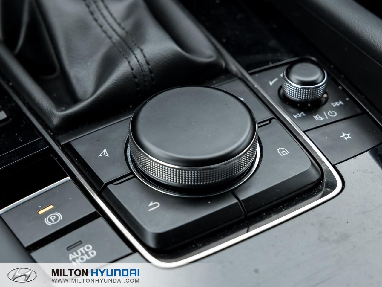 2022 Mazda 3 GS (A6) 4dr Front-Wheel Drive Sedan Photo