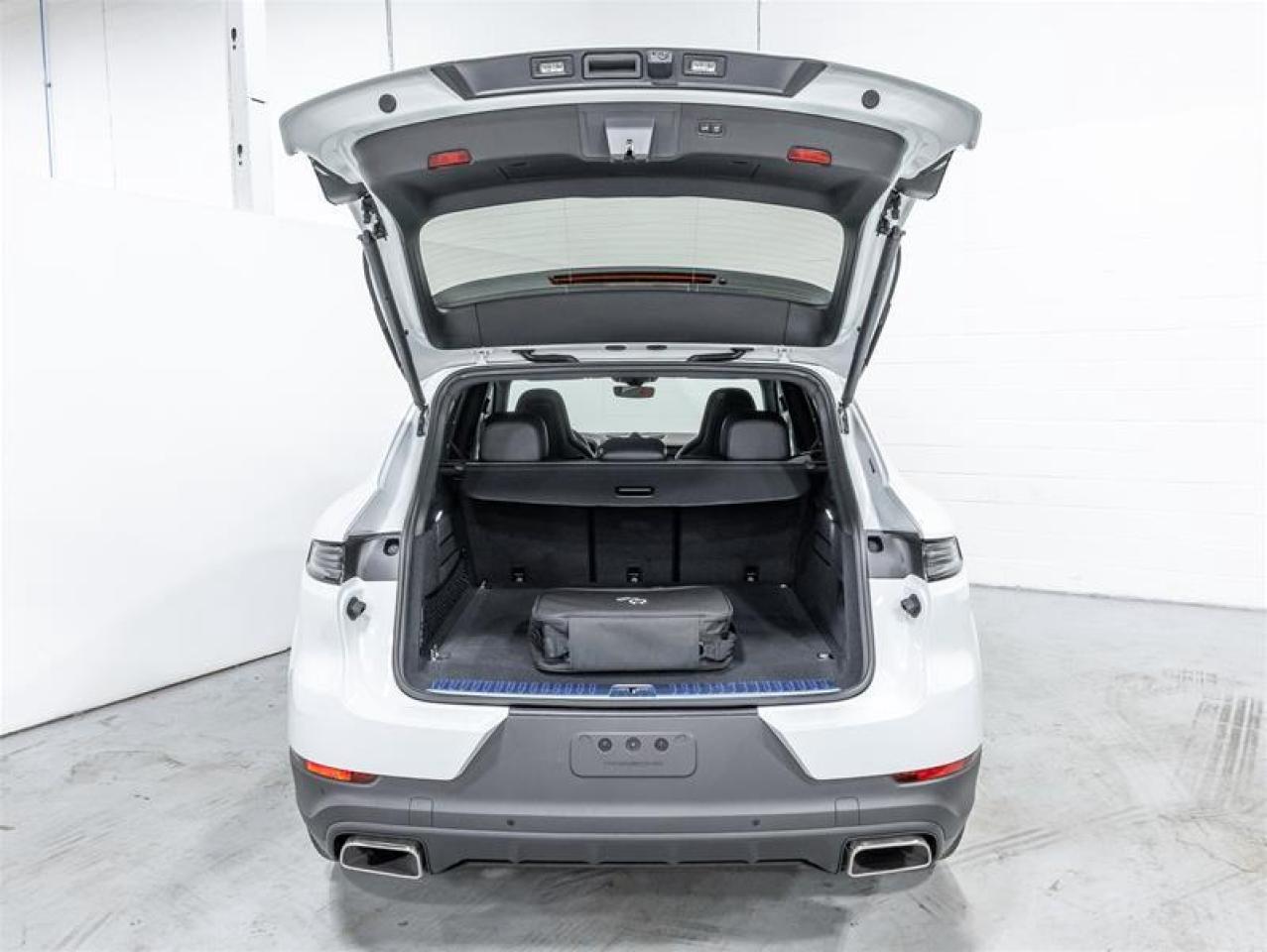 2026 Porsche Cayenne  Photo