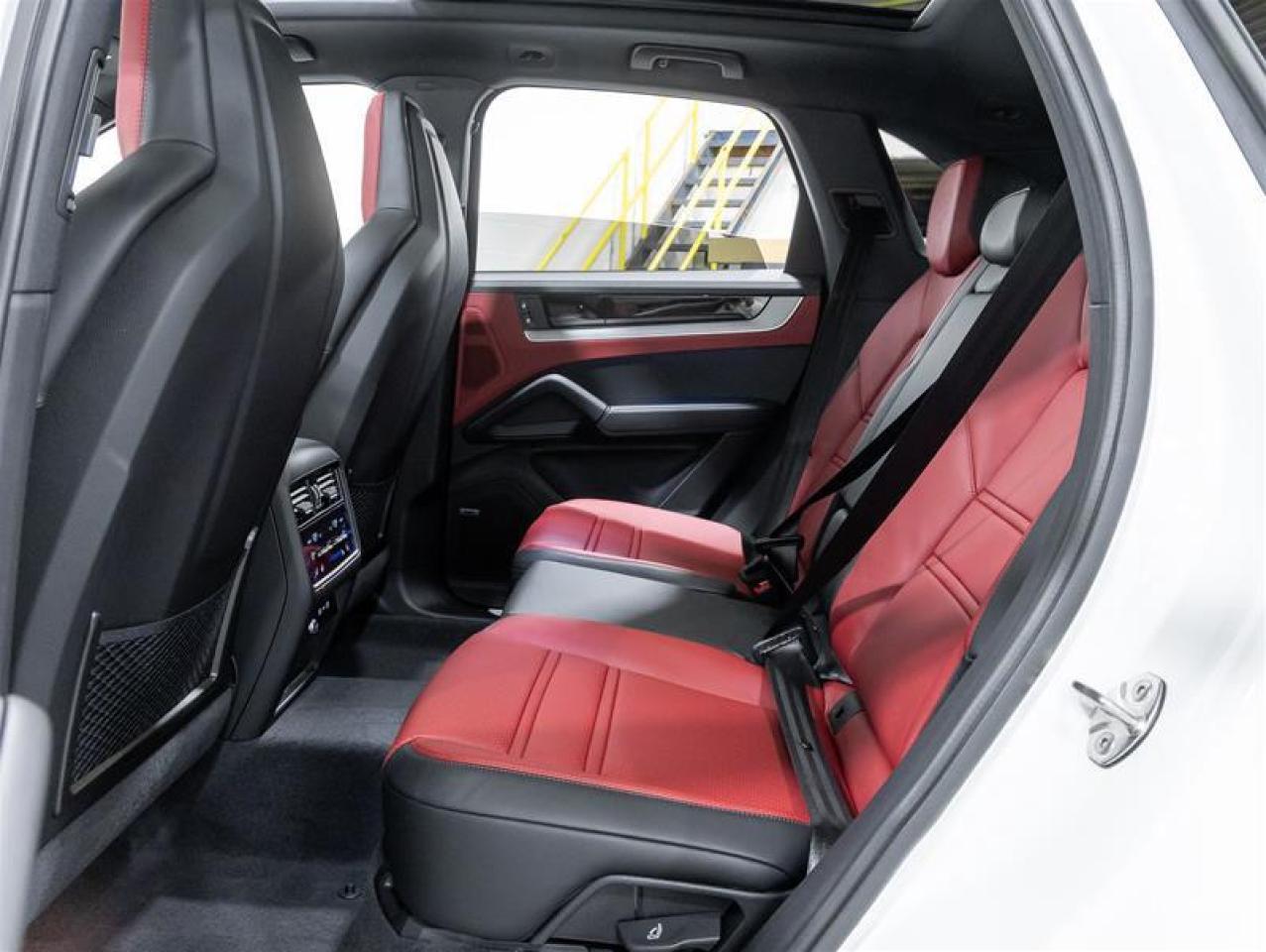 2026 Porsche Cayenne  Photo