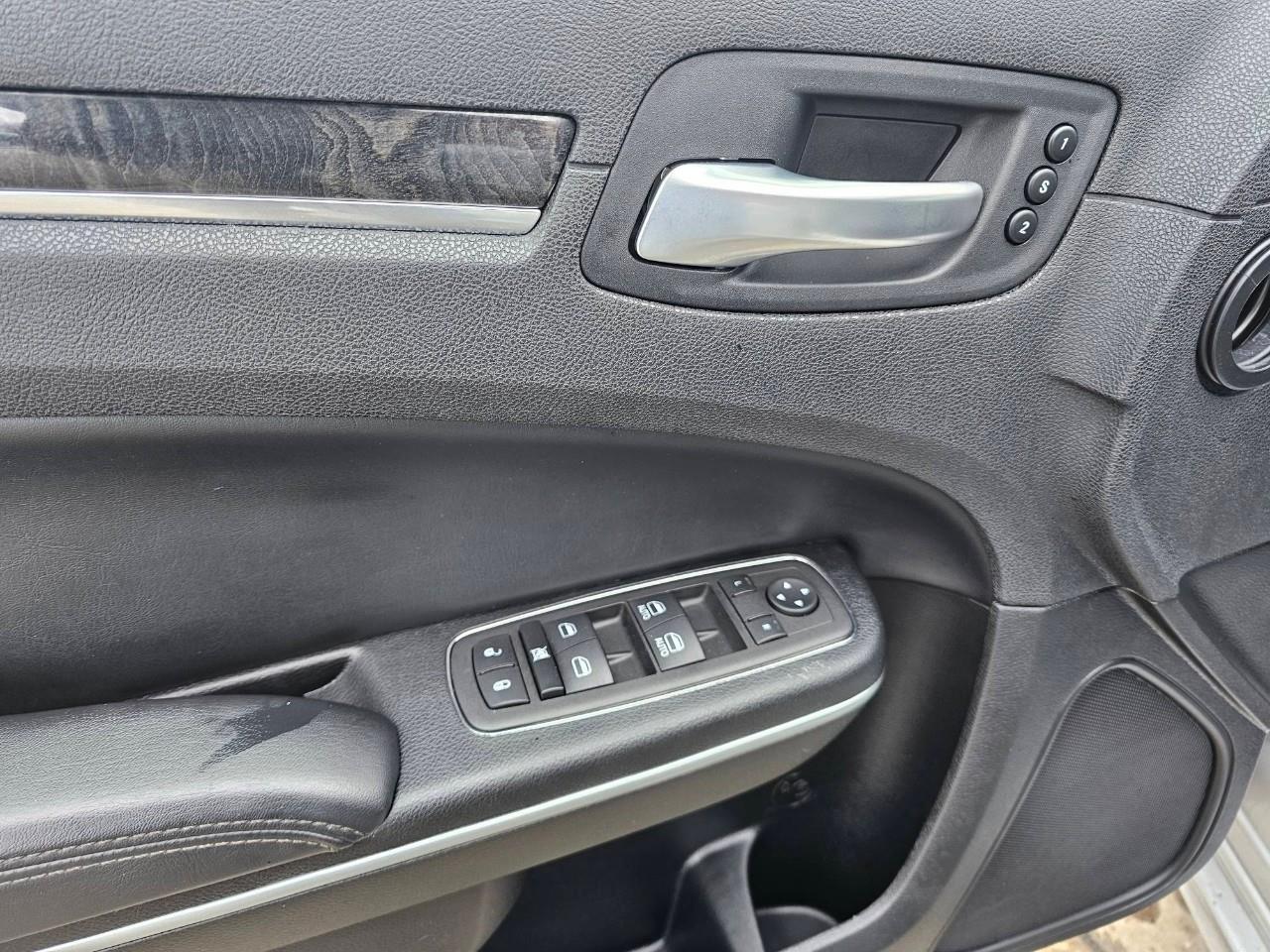 2023 Chrysler 300 Touring-L 4dr All-Wheel Drive Sedan Photo