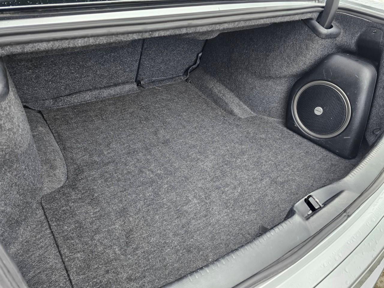 2023 Chrysler 300 Touring-L 4dr All-Wheel Drive Sedan Photo