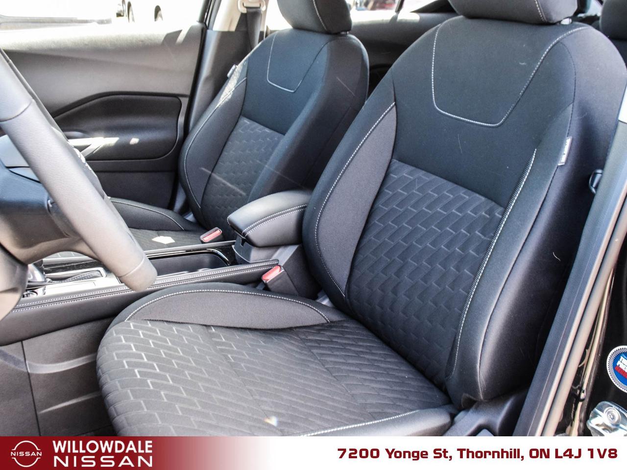 2025 Nissan Kicks Play SV 4dr Front-Wheel Drive Photo